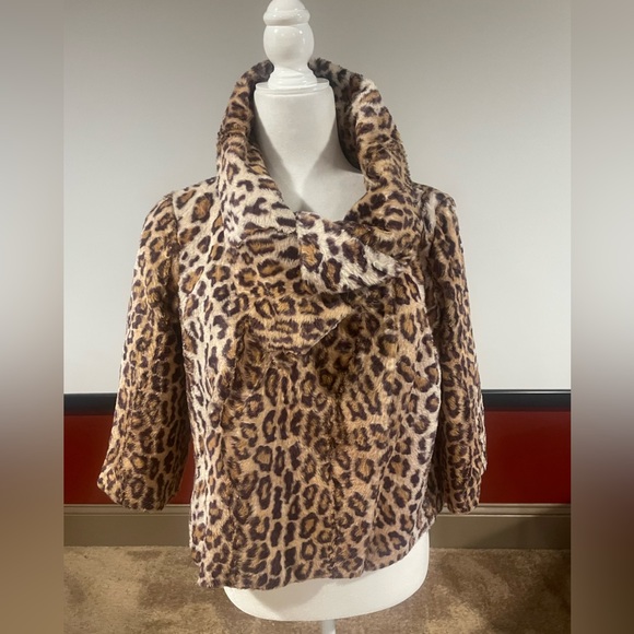 Moda International Jackets & Blazers - Moda International leopard three quarter sleeves medium.